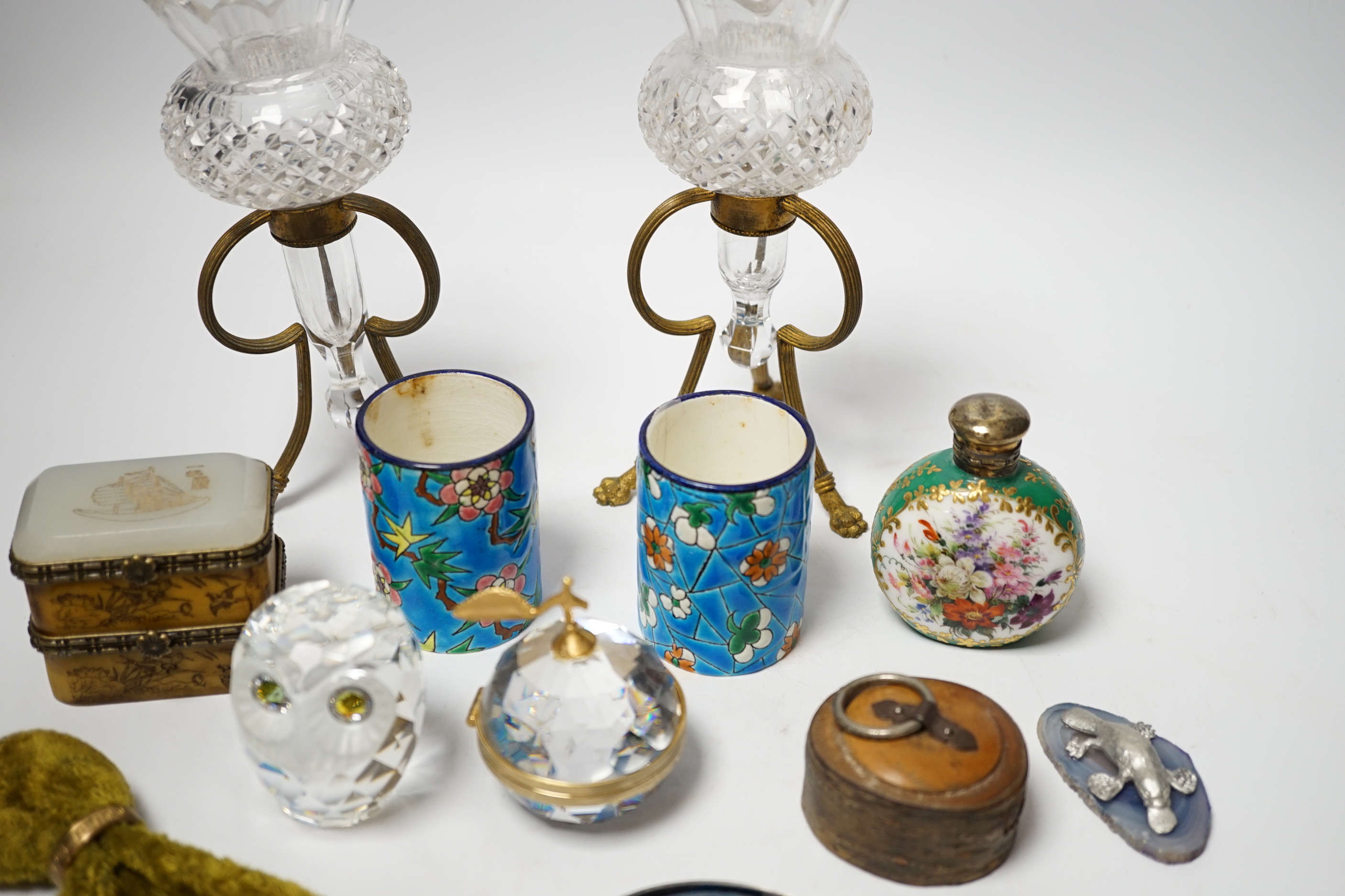 Mixed collectables: a pair of glass candle holders on gilt stands, an enamelled scent bottle, a compact a gilt pencil, etc. (12)